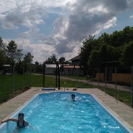 Apartma Kolpa Krasinec * Gradac